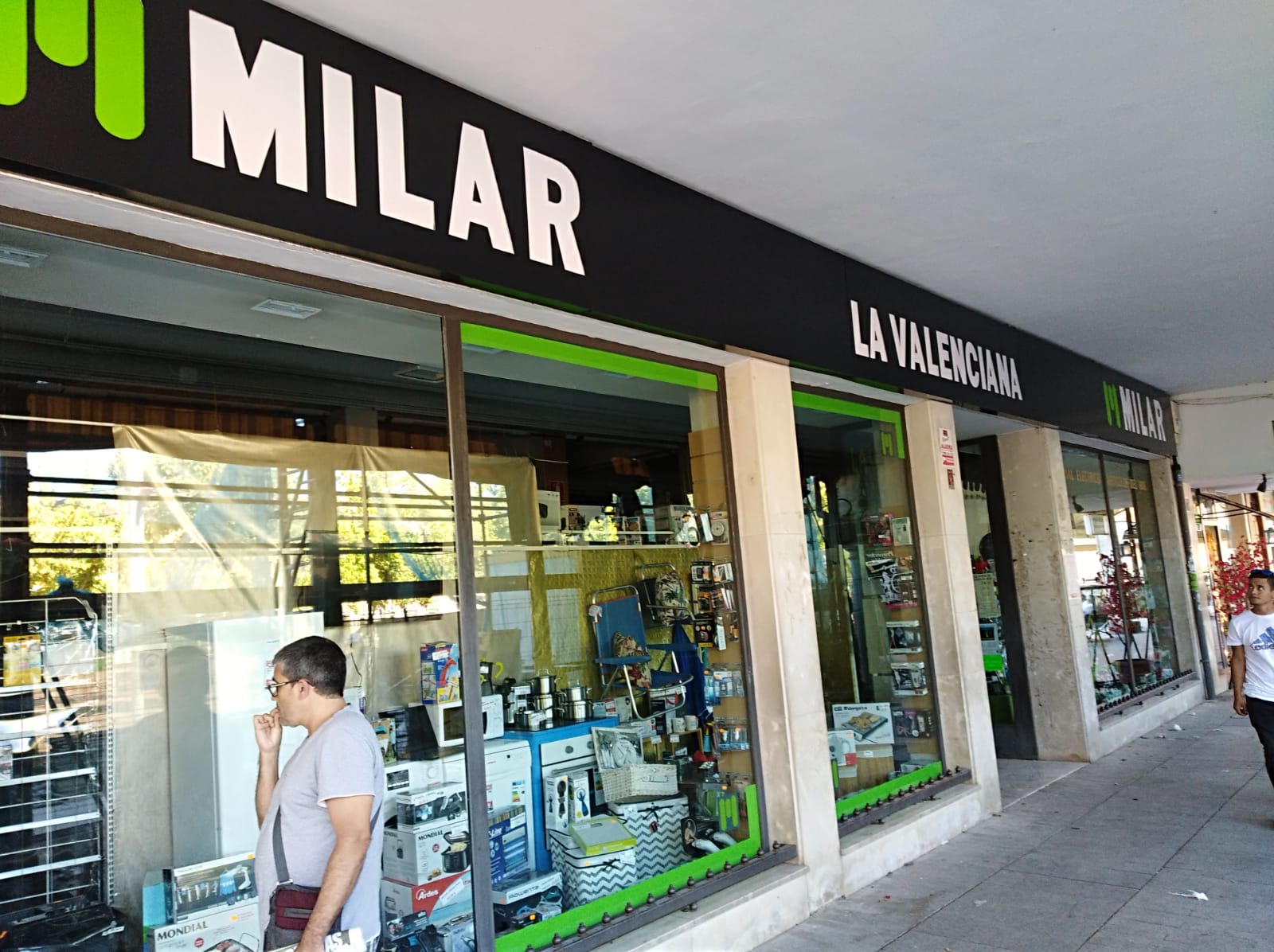 store-thumbnail